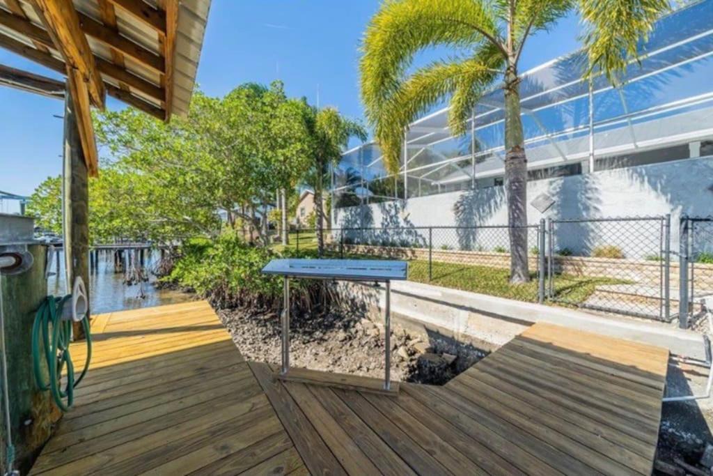 Photo of Others in Apollo Beach