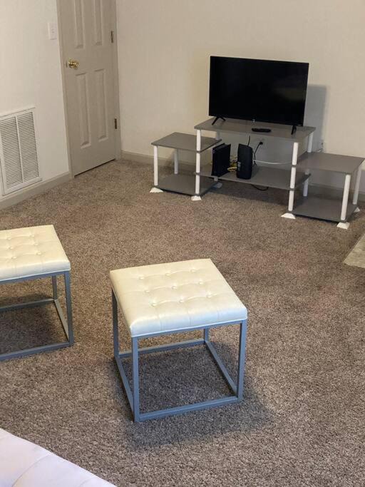 Photo of Livingroom in Johnson City