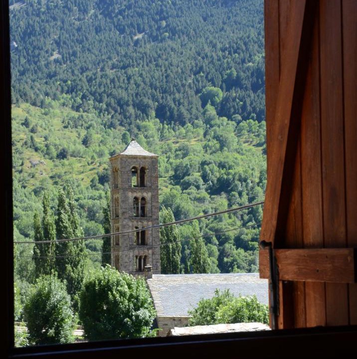 Photo of Others in Taull