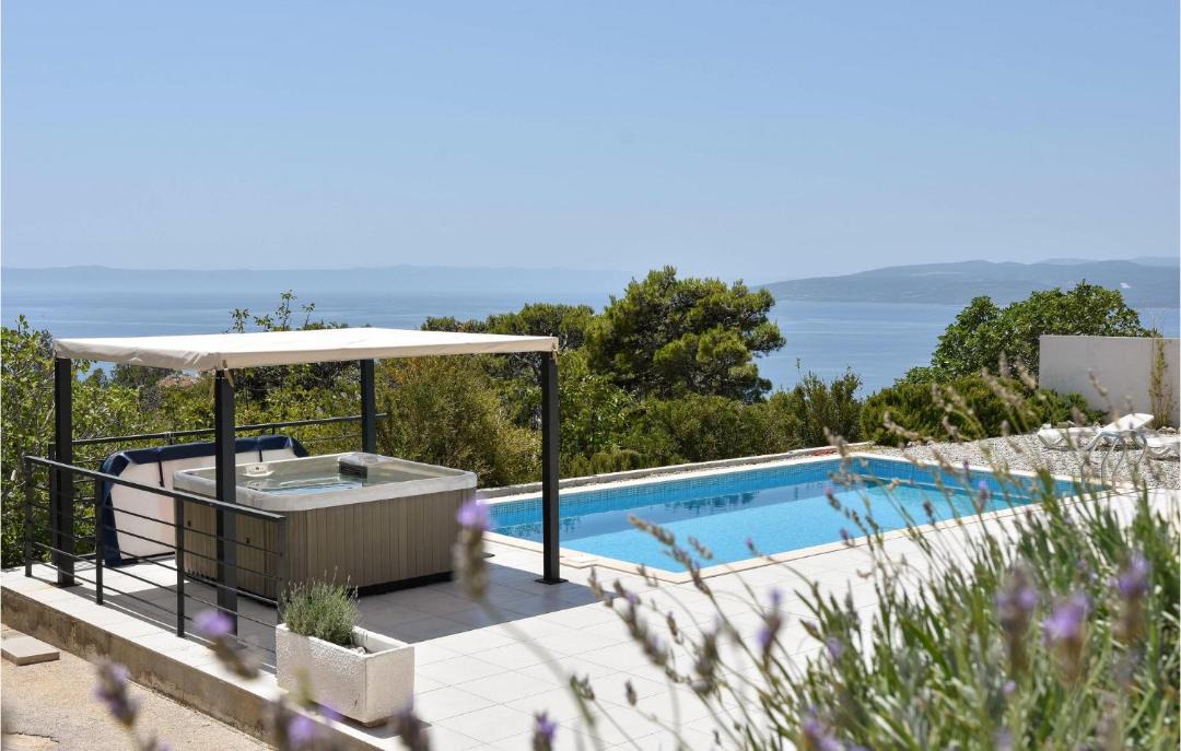 Photo of Others in Makarska