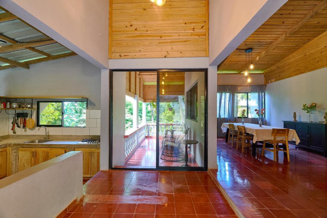 Photo of Others in Abreu