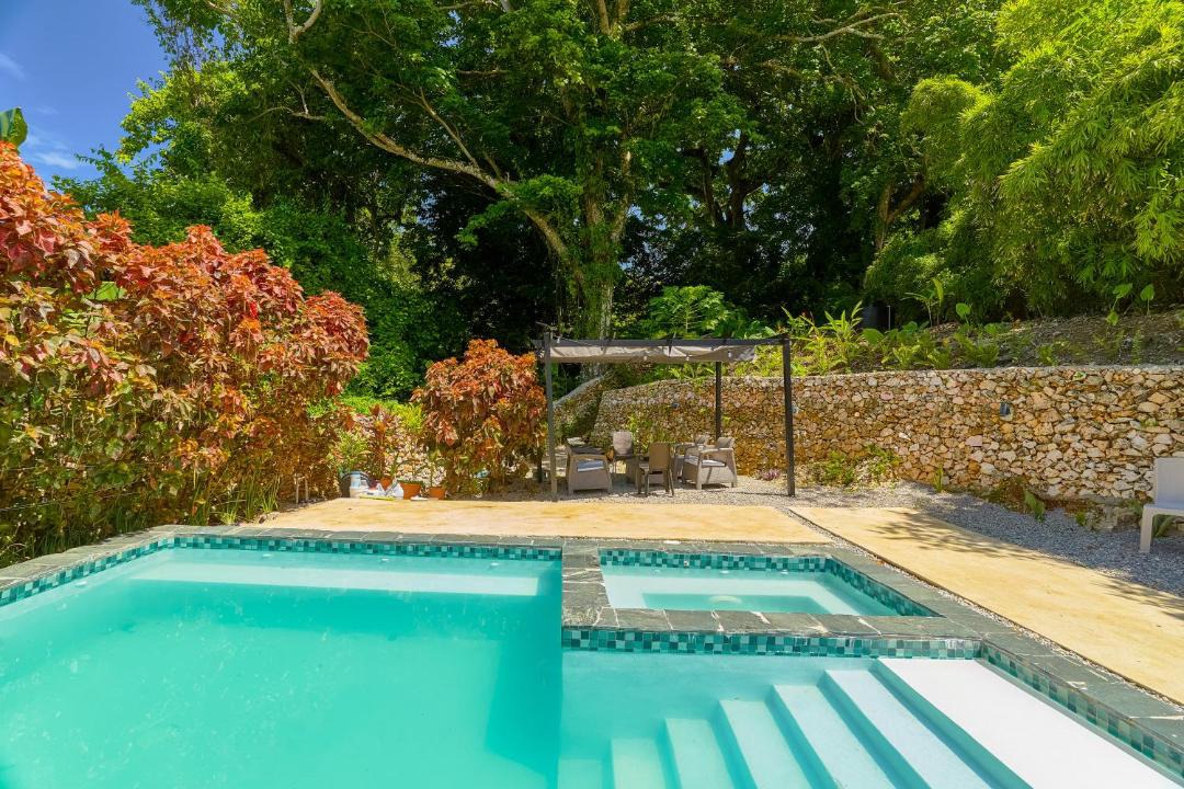 Photo of Others in Abreu