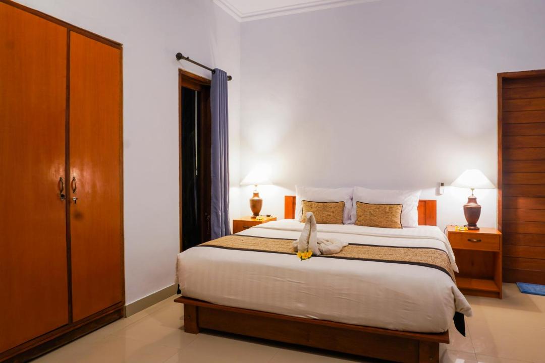 Photo of Others in Mushroom Bay