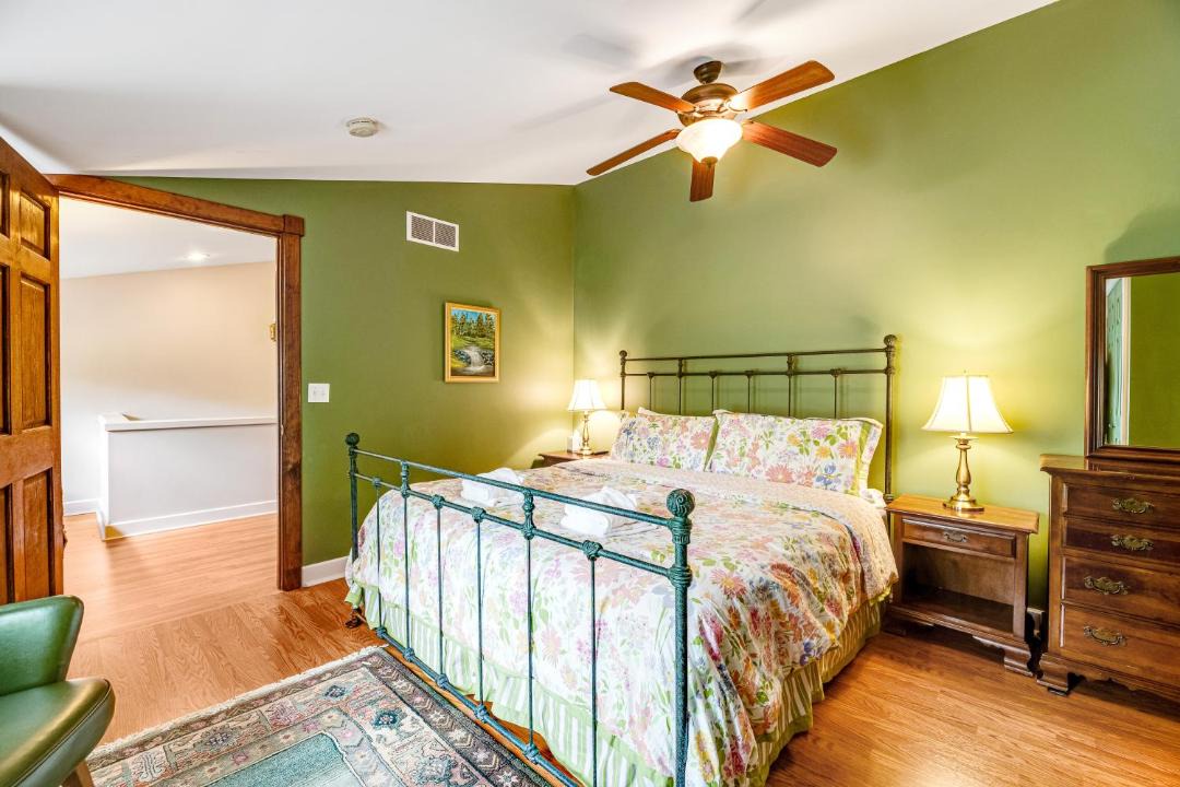 Photo of Bedroom in Canandaigua