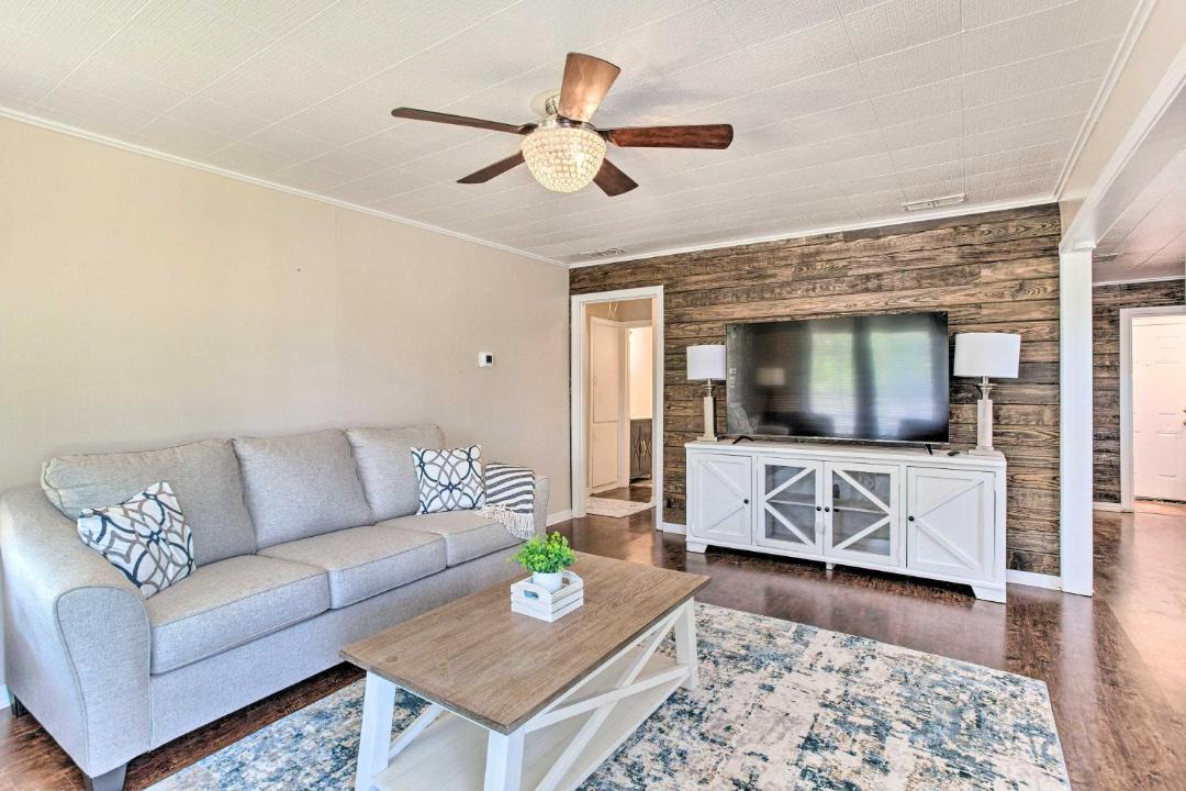 Photo of Livingroom in Sherman