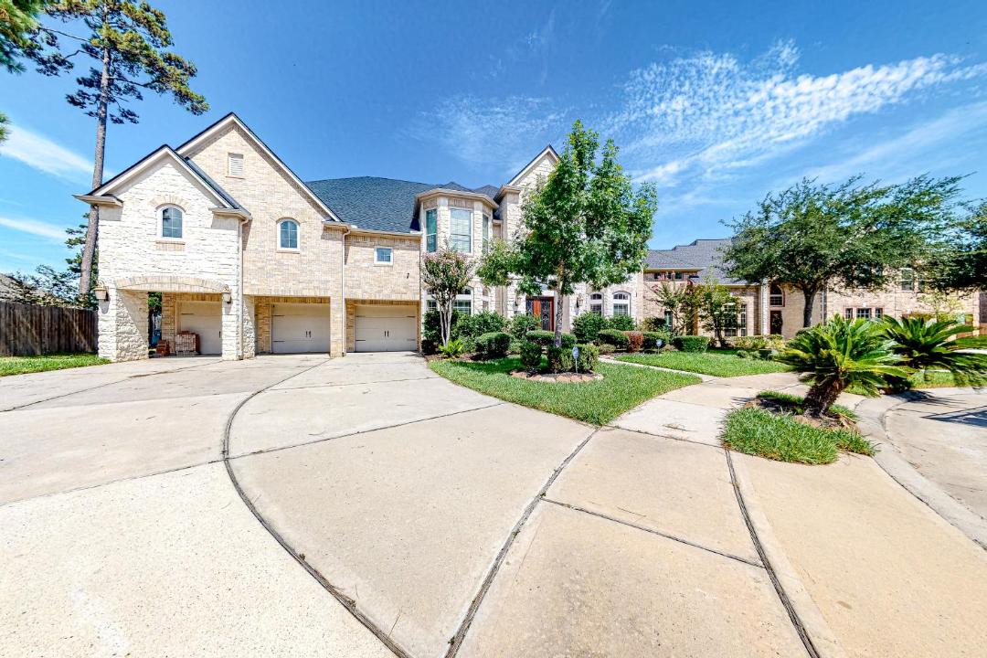 Photo of Buildings in Lake Houston