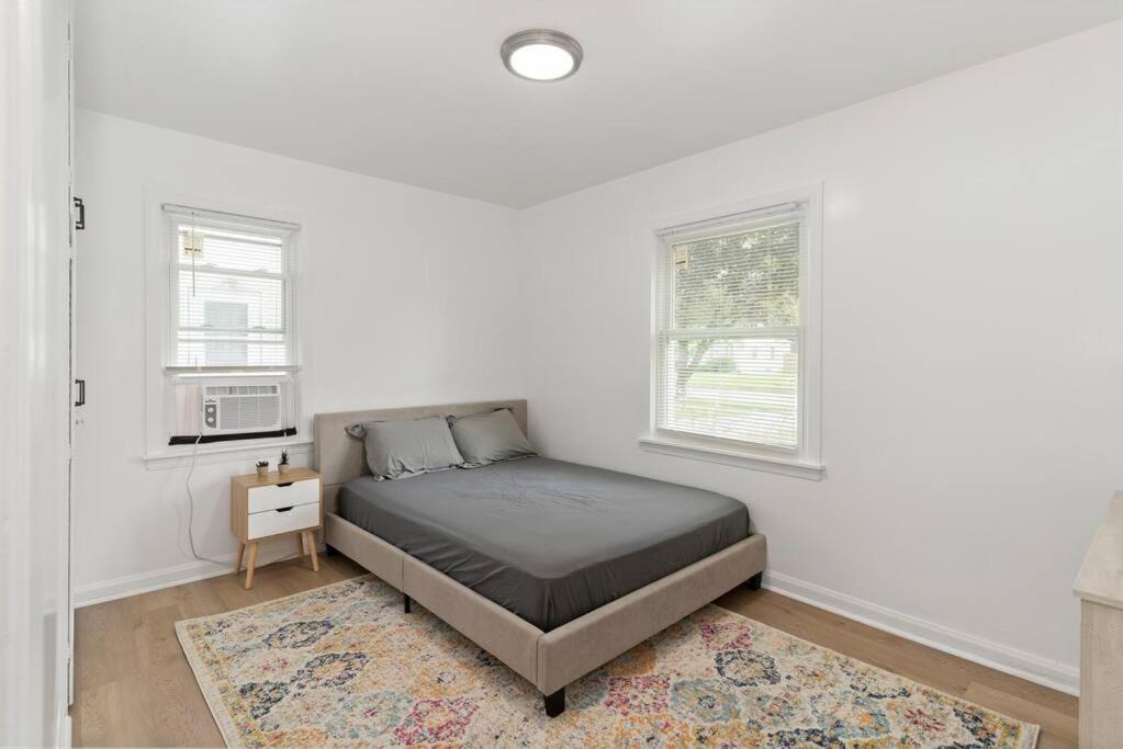 Photo of Bedroom in Royal Oak