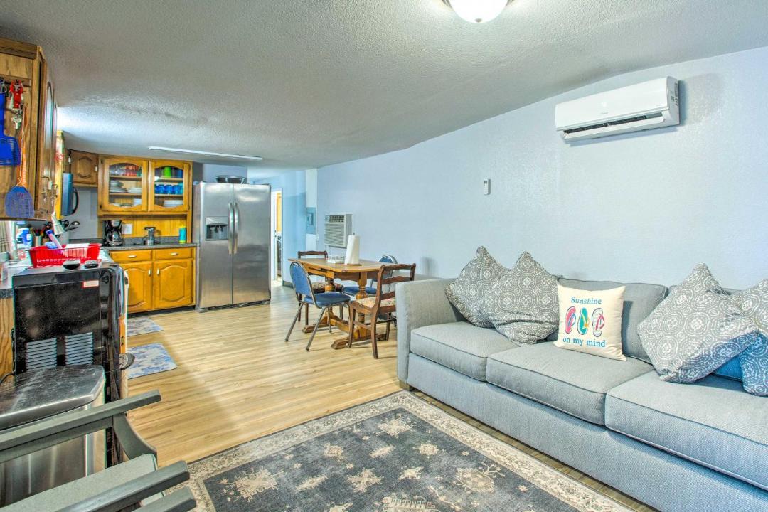 Photo of Livingroom in Kingston