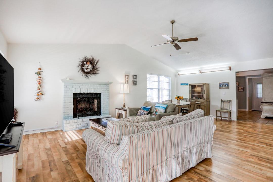 Photo of Livingroom in River District