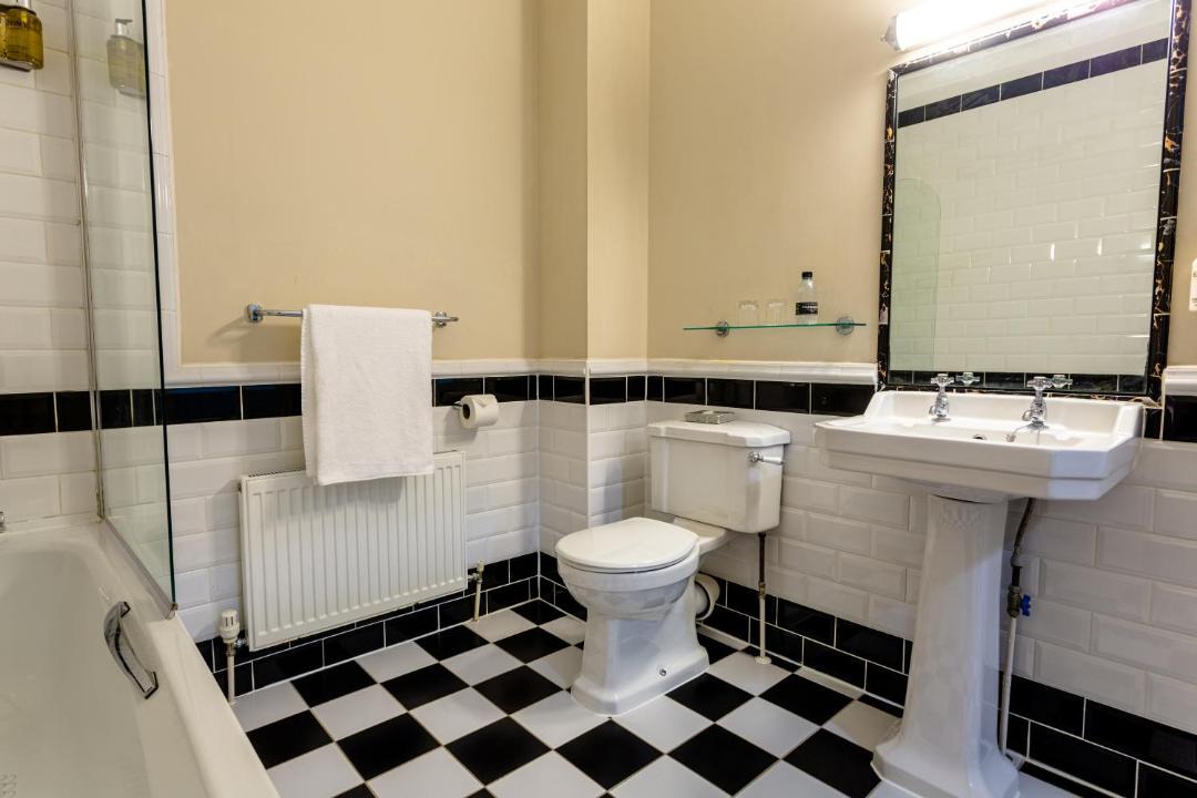 Photo of Others in Clapham