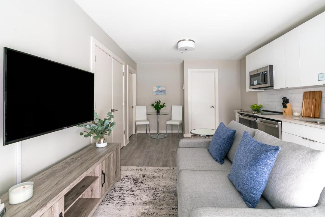 Photo of Livingroom in Downtown Jackson