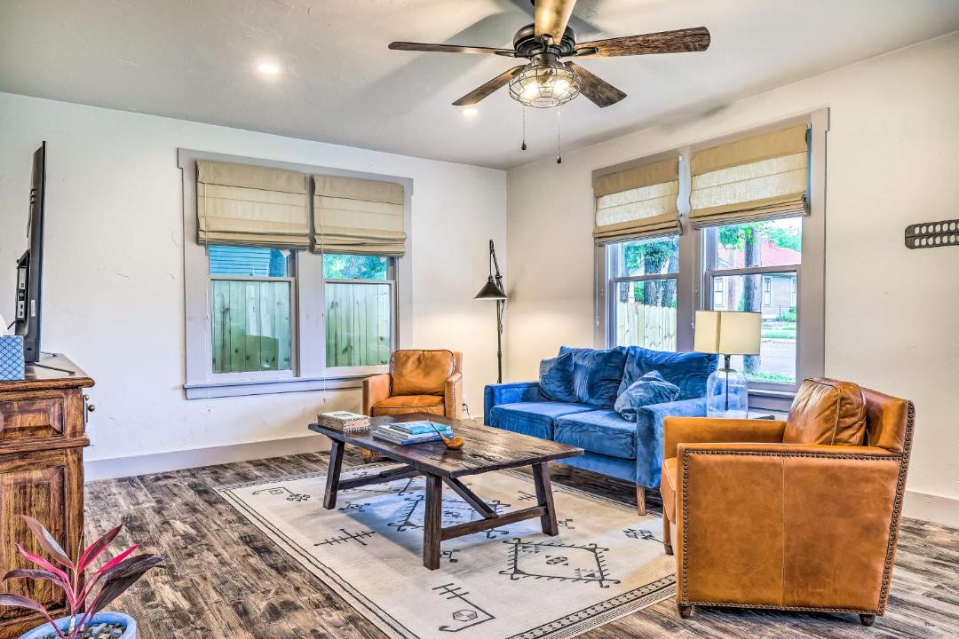 Photo of Livingroom in Fredericksburg