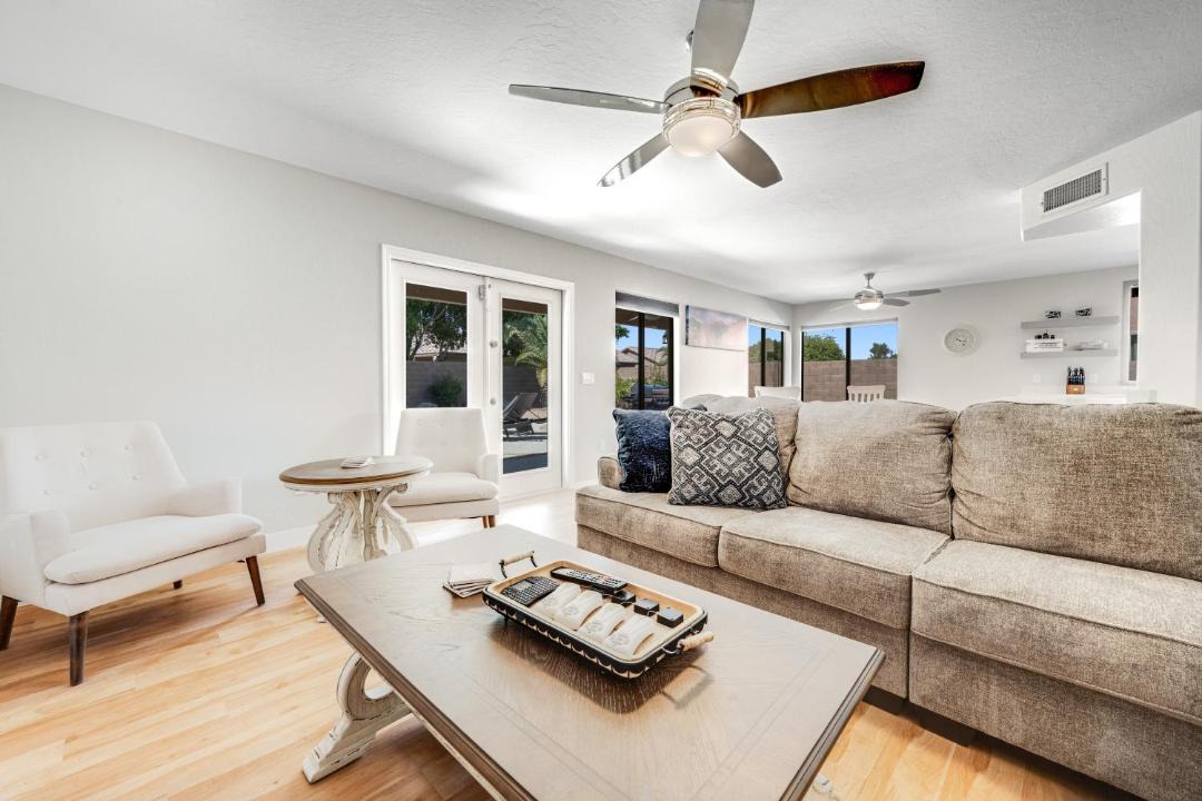 Photo of Livingroom in Springer Ranch