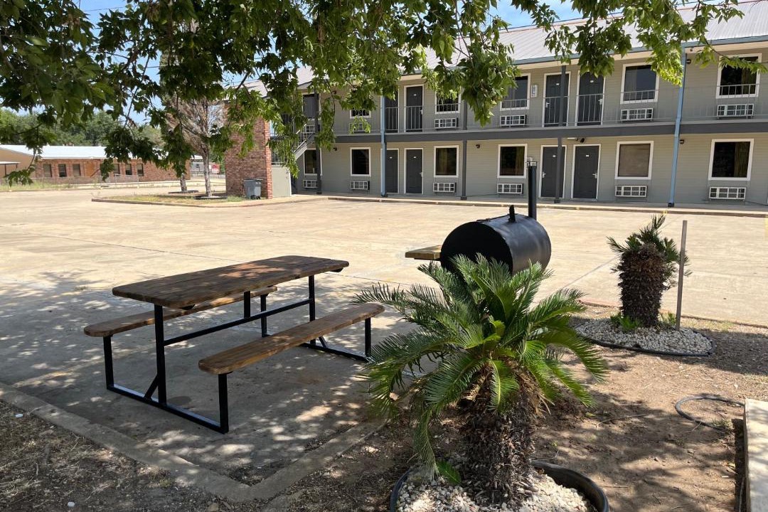 Photo of Others in Luling