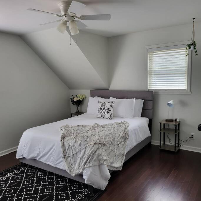 Photo of Bedroom in Kennedy King