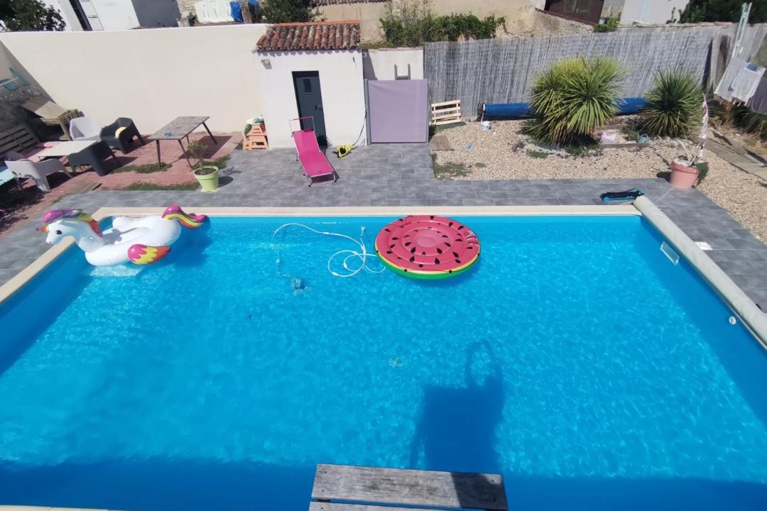 Photo of Outdoor in Charron