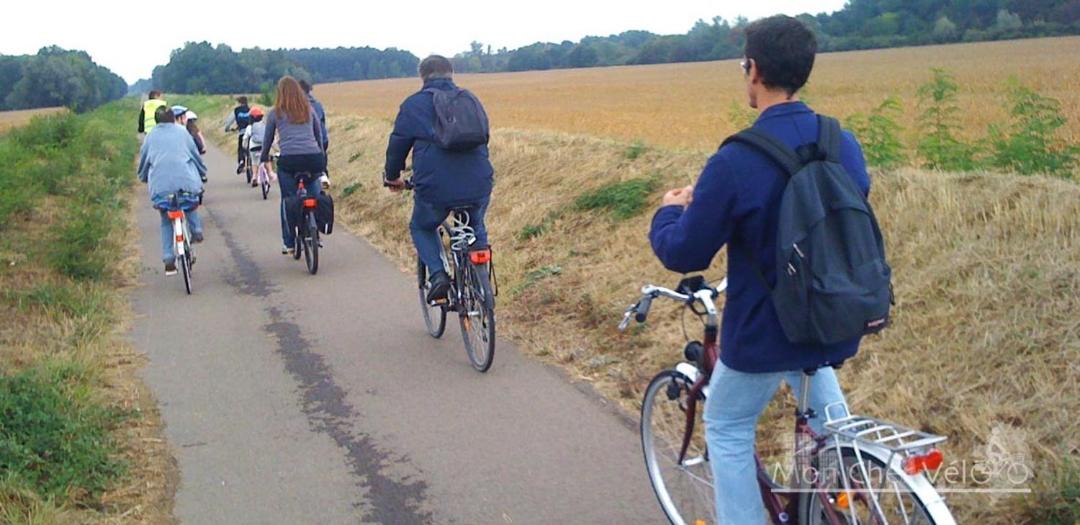 Photo of Human In Picture in Gratens