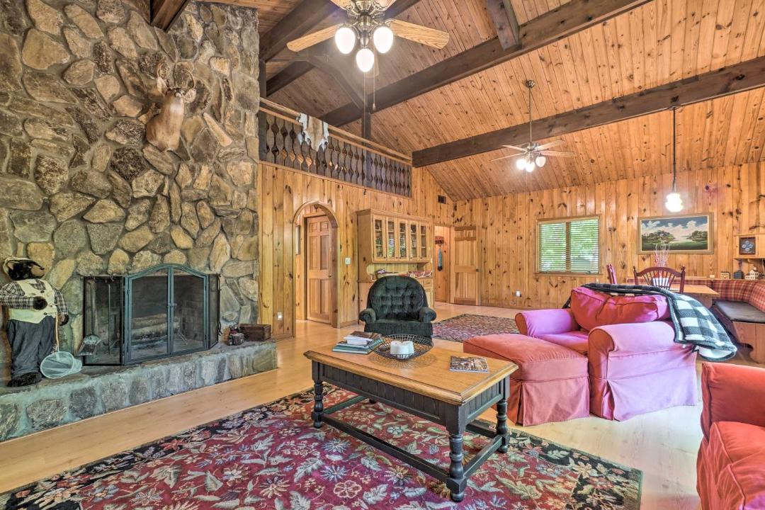 Photo of Livingroom in Sky Valley