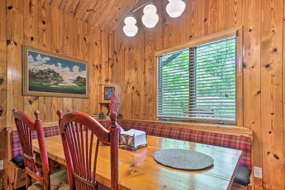 Photo of Livingroom in Sky Valley
