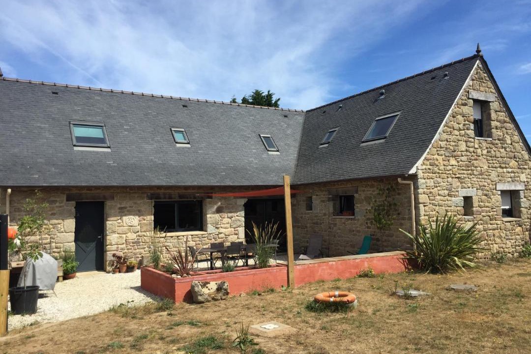 Photo of Buildings in Cleder