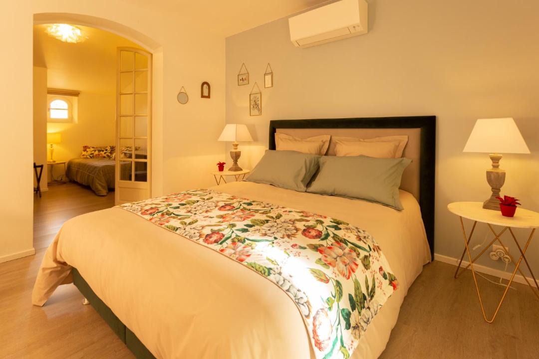 Photo of Bedroom in Roquemaure