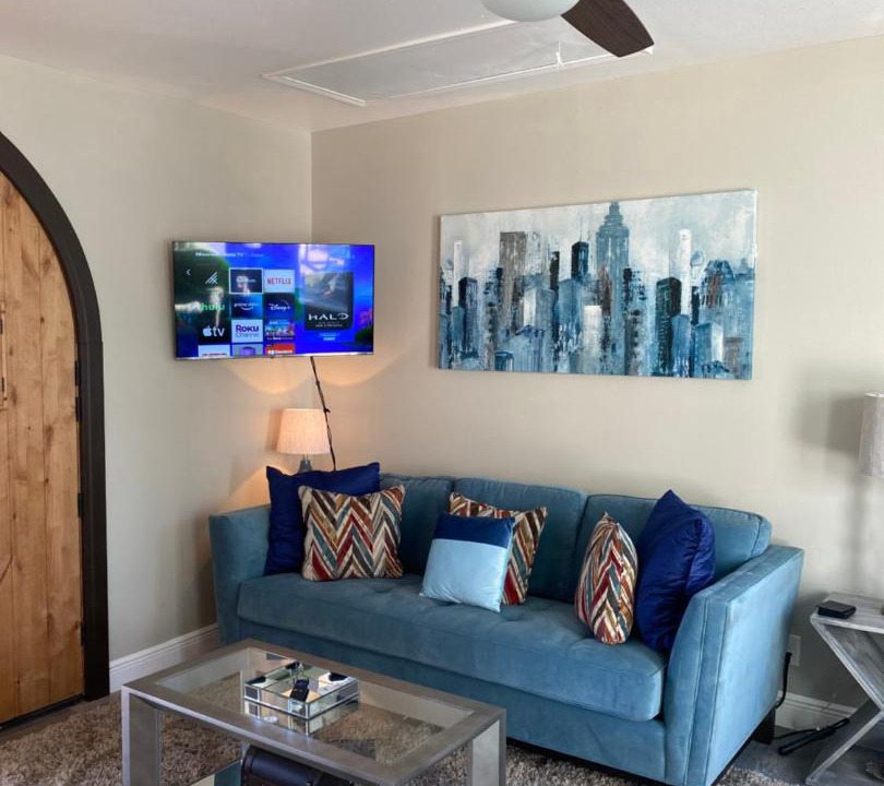 Photo of Livingroom in Beacon Hill