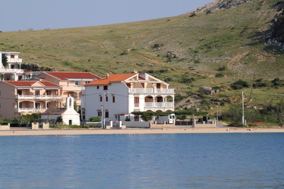 Photo of Others in Metajna