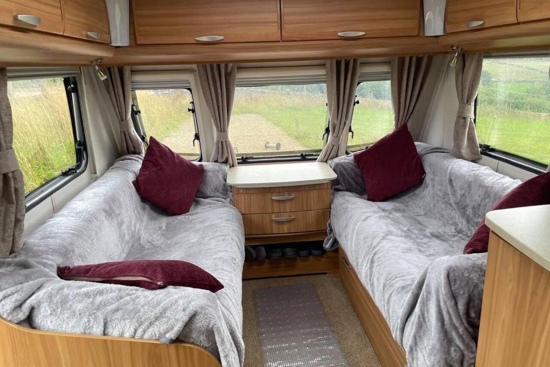 Photo of Others in Pecket Well