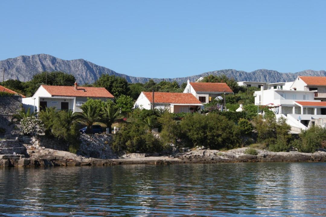 Photo of Buildings in Sucuraj