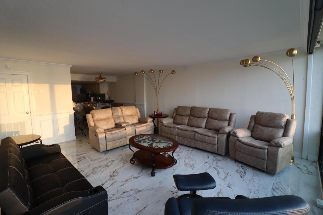 Photo of Livingroom in Northeast Virginia Beach