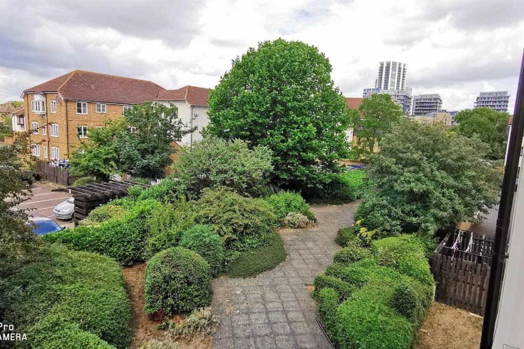 Photo of Others in Alperton