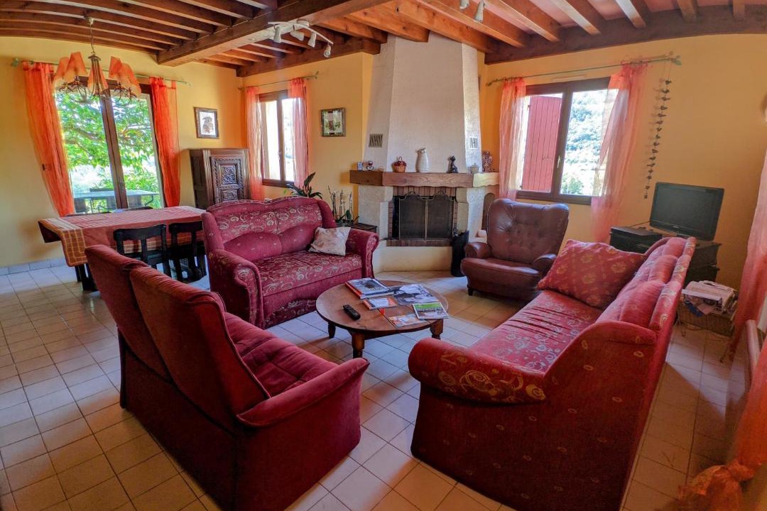 Photo of Livingroom in Saint-Fortunat-sur-Eyrieux