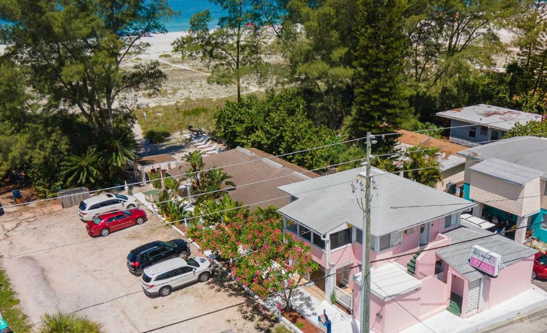Photo of Patio Balcony in Treasure Island