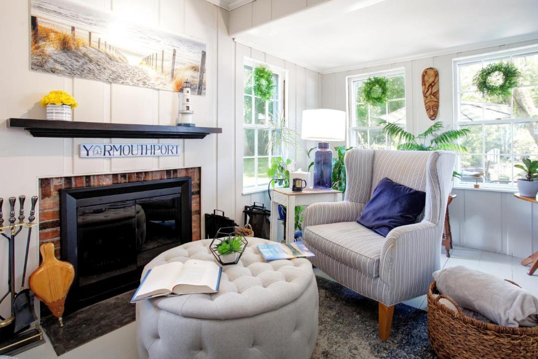 Photo of Livingroom in Yarmouth Port