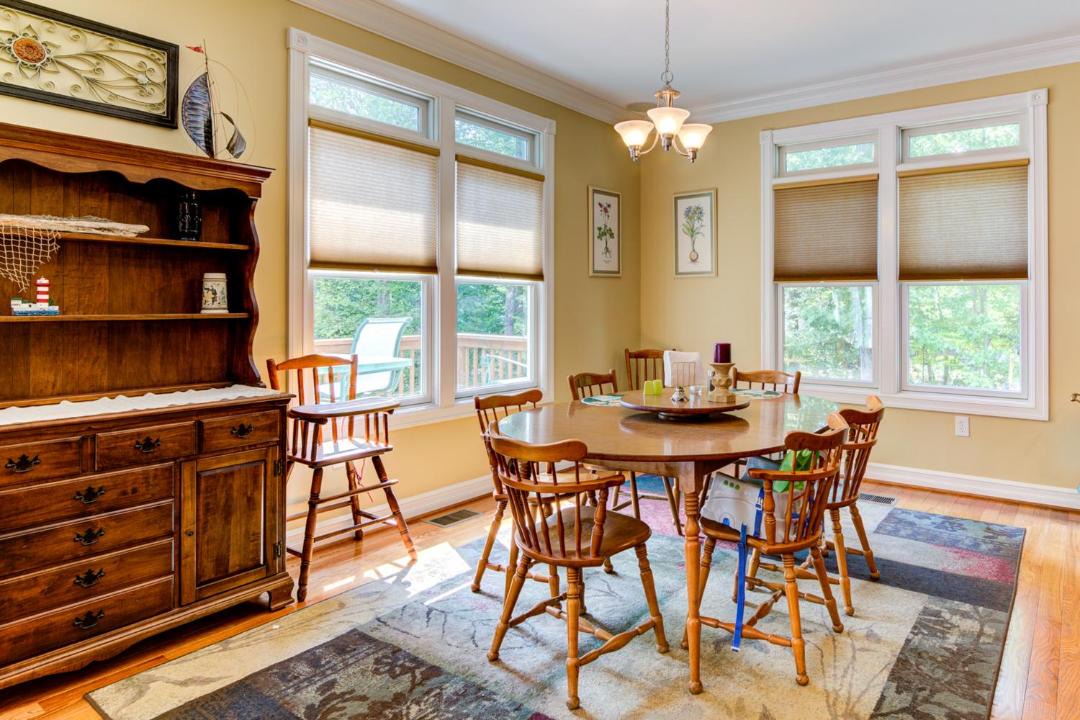 Photo of Livingroom in Westlake Corner
