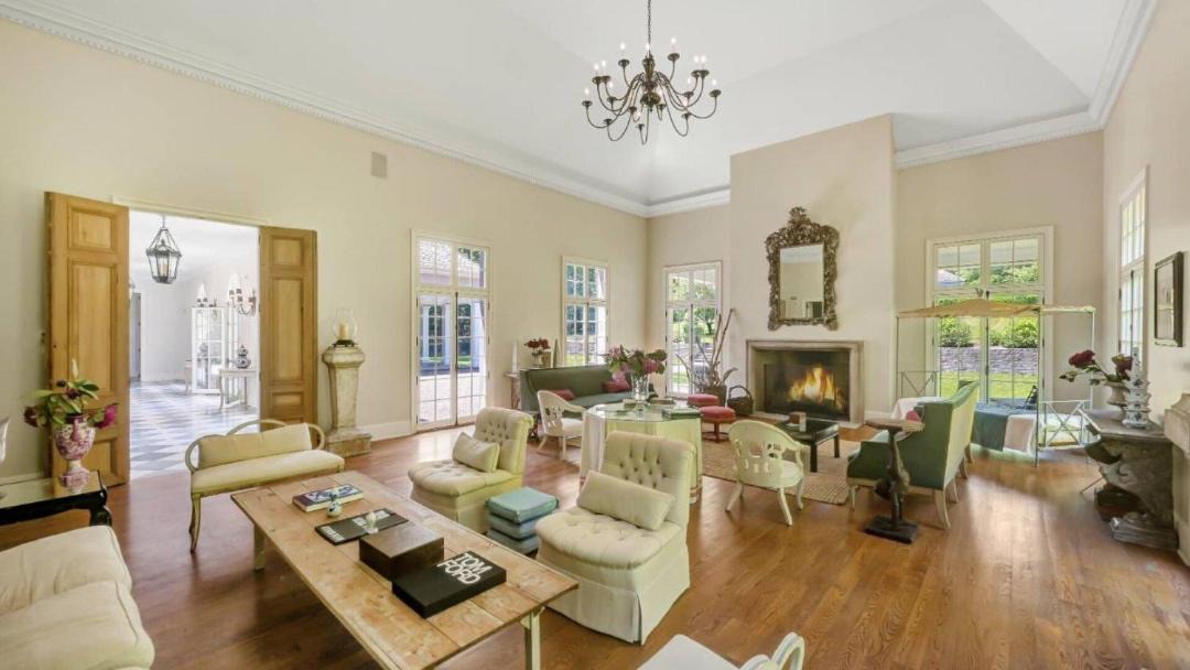 Photo of Livingroom in Water Mill