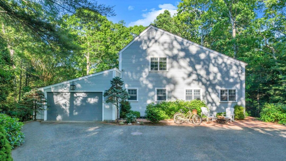 Photo of Buildings in East Hampton North