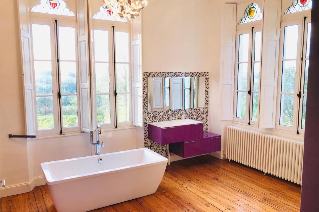 Photo of Bathroom in Villenave-de-Rions