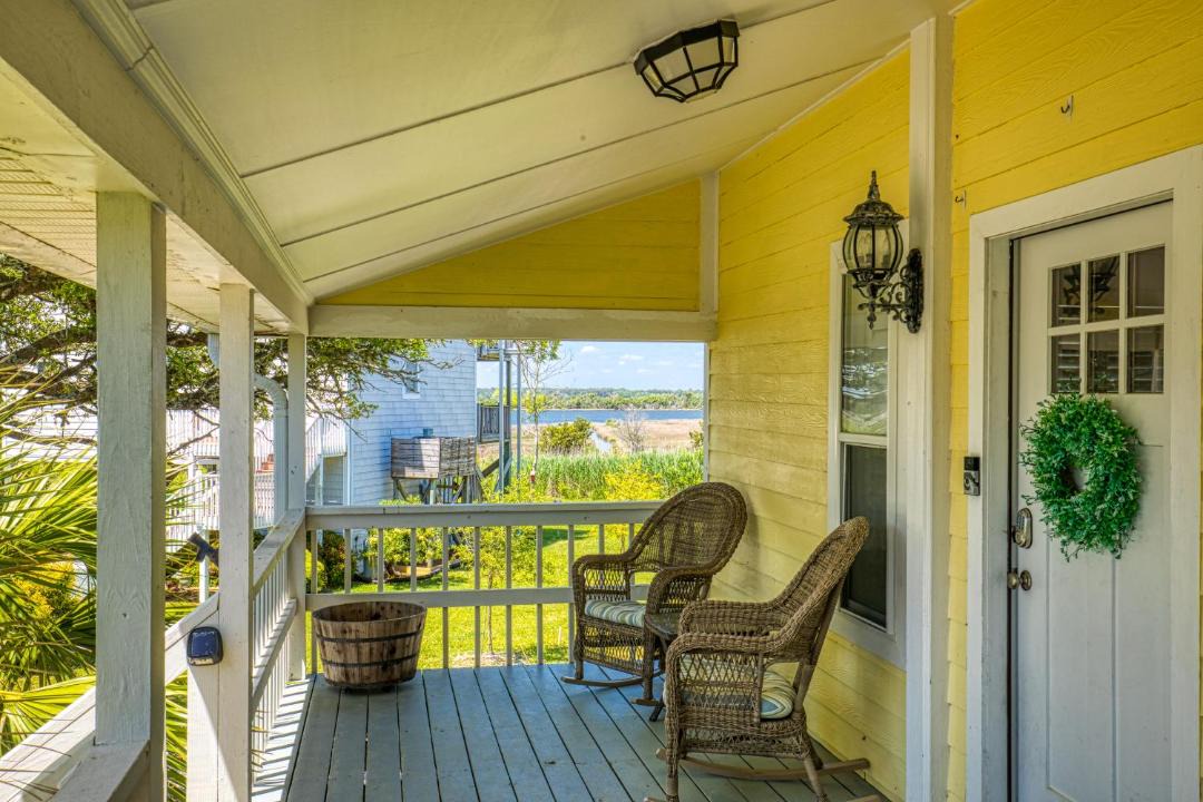 Photo of Patio Balcony in North Topsail Beach