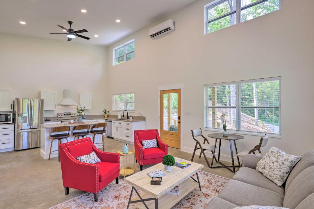 Photo of Livingroom in Woodfin