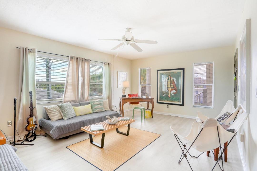 Photo of Livingroom in Clearwater Beach