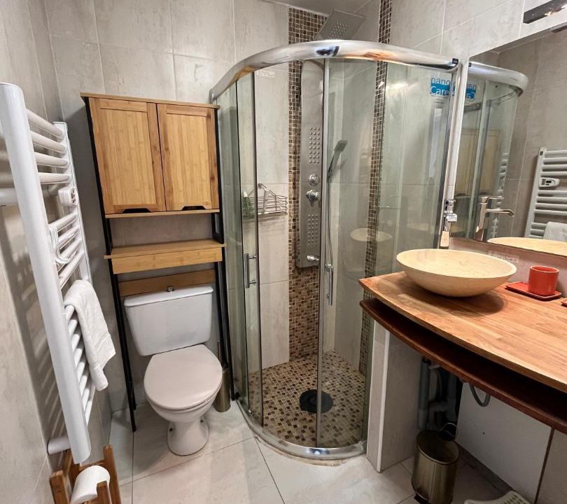 Photo of Bathroom in Ouistreham