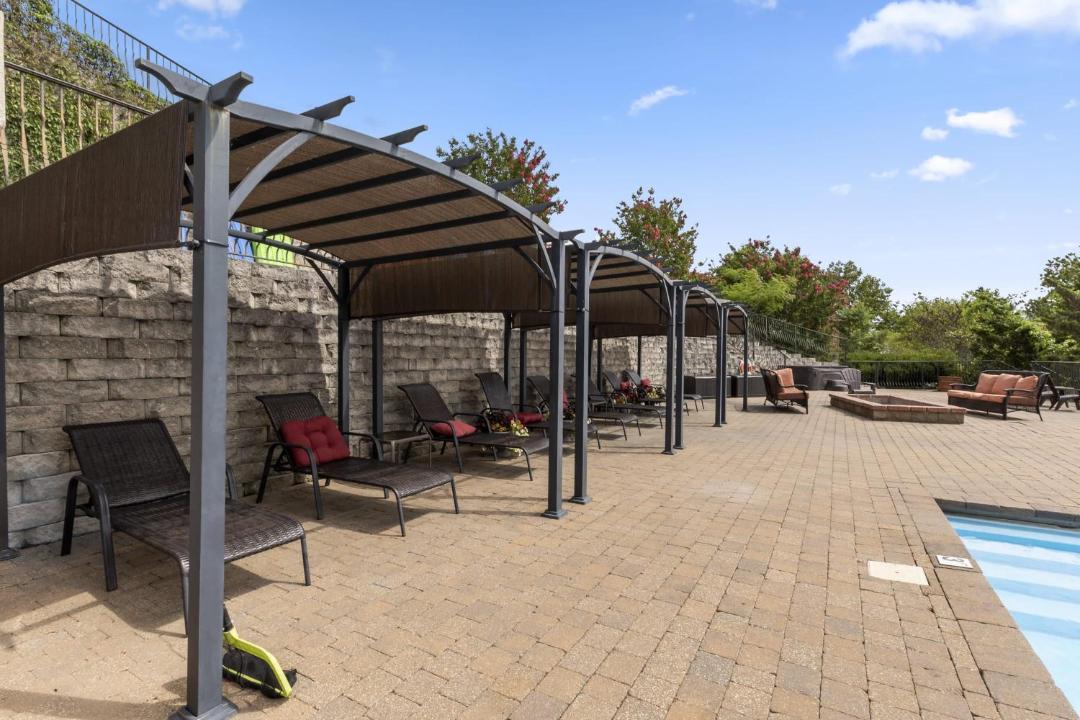 Photo of Others in Ridgedale