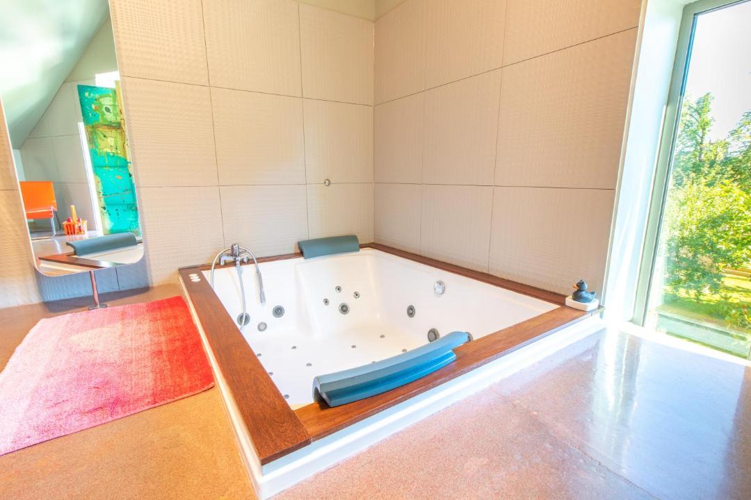 Photo of Others in Pance