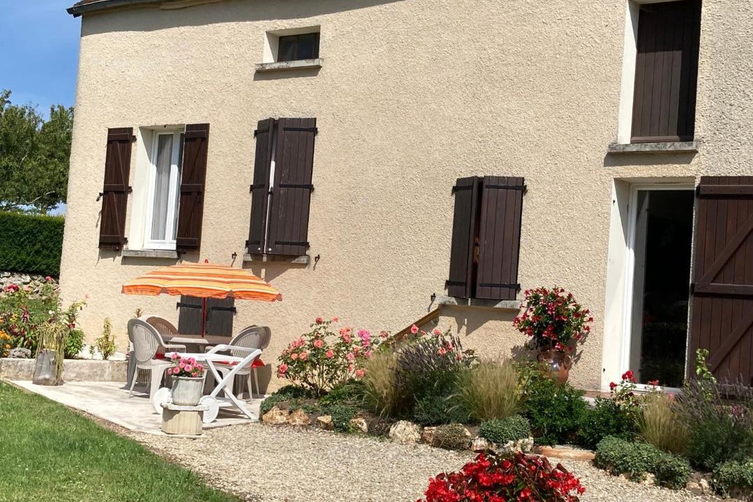 Photo of Buildings in Neuvy