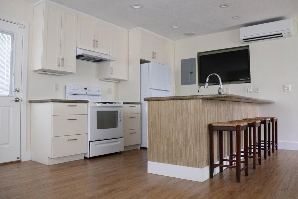 Photo of Others in Punaluu