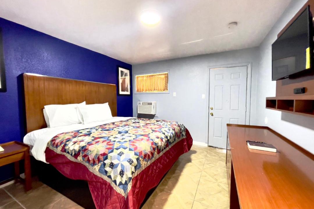 Photo of Bedroom in Seagoville
