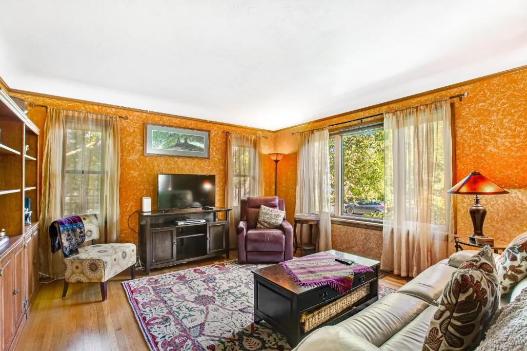Photo of Livingroom in Ballard
