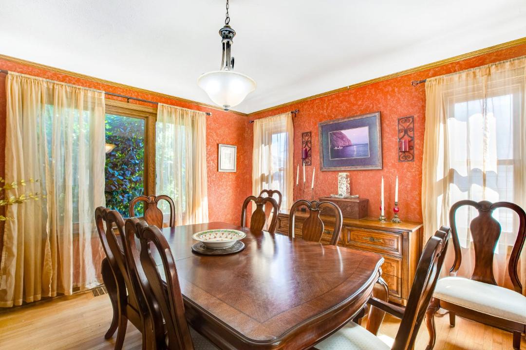 Photo of Livingroom in Ballard