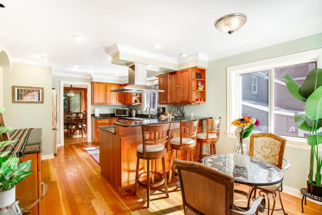 Photo of Others in Ballard